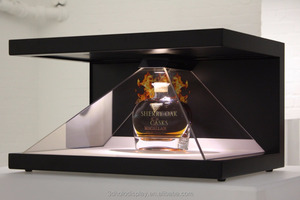 Présentoir pyramidal à hologramme à 3 faces de 22 pouces, boîte Holo en verre, équipement publicitaire holographique 3D au format <span class=keywords><strong>16</strong></span>:<span class=keywords><strong>9</strong></span> - Product Image 4