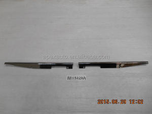 Kit de moulures de couvercle de coffre W113/230/250/280SL 67-73 (1 ensemble = côté droit/gauche = 2 pièces) - Product Image 2