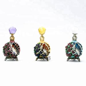 25ml Vintage Métal Papillon Bouteille De Parfum <span class=keywords><strong>Vide</strong></span> <span class=keywords><strong>Poche</strong></span> En Verre Essentiel Rechargeable Huile De Table Bouteilles Décoration De La Maison Gift59049 - Product Image 1