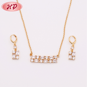 Los Mejores Conjuntos de Joyería Pakistaníes Coloridos de Oro de 18K para Mujer - Product Image 5