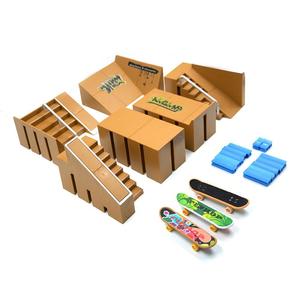 Kit de skatepark en plastique Union World - 8 pièces de rampes pour skateboards à doigts pour garçons et filles, parcs et entraînement - Product Image 4