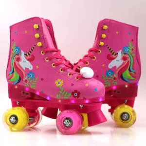 工厂Agressive溜冰鞋轮滑德比溜冰鞋塞子展示