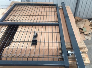 Puerta Corredera y Batiente de Hierro Recubierto de PVC Verde (Fábrica) - Product Image 3