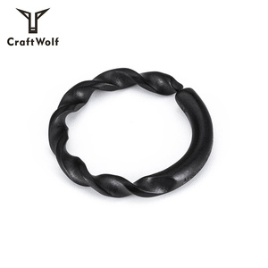 <span class=keywords><strong>Bague</strong></span> minimaliste Craft Wolf en acier inoxydable 316 pour femmes, <span class=keywords><strong>gravure</strong></span> personnalisée, production en petites séries, vente en gros, design unique - Product Image 6