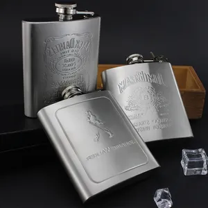 Atacado Promoção Drinkware Hip Licor Whisky Álcool Flask Funil Legal 7 seis onças de Aço Inoxidável De Metal Em Relevo