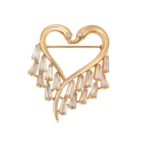 brooches xuping 330 New wholesale price heart-shaped multi-zircon brooch
