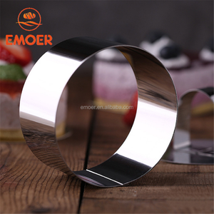 EMOER Anelli per Torte e Mousse in Acciaio Inossidabile Ecologici con Pressa per Alimenti - Forme Rotonde 12*8cm - Product Image 6