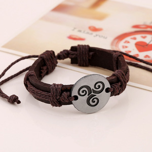 Bracelet Triskele Teen Wolf tendance pour femmes et hommes, bracelet en cuir avec breloque ronde, bracelet tressé, bracelet manchette, accessoires de bijoux - Product Image 6