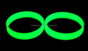 Pulsera luminosa de silicona con logotipo personalizado, pulseras que brillan en la oscuridad - Product Image 5