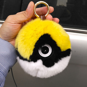 Yongze real conejo piel bola llavero conejo POM redondo bola de peluche Pokemon Custom souvenir llavero fabricantes en China - Product Image 6