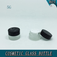 Toples kaca bening buram kecil bulat 5g, dengan tutup sekrup aluminium, wadah kosmetik gaya metalik