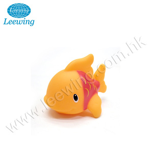 Petit jouet de poisson en plastique souple bleu sûr et coloré pour enfants - Product Image 5