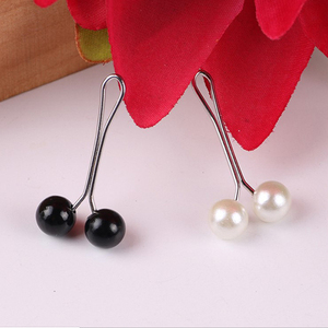 Dernière conception prix d'usine de gros perle U broche Clip <span class=keywords><strong>pour</strong></span> musulman <span class=keywords><strong>Hijab</strong></span> écharpe - Product Image 2