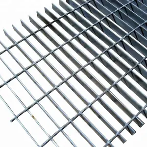 Hot Dip Galvanized Stainless Steel Grating Plate Anti-Slip or Smooth Cover for Stairs Platforms Traditional Design for Villas