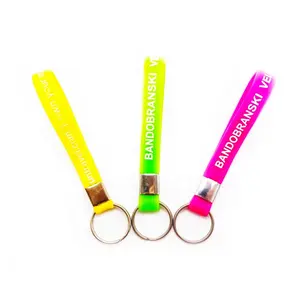 Tùy Chỉnh 12Mm Chiều Rộng Silicone Vòng Đeo Tay Keychain Vòng Đeo Tay Cao Su Silicon Vòng Chìa Khóa Silicone Keychain