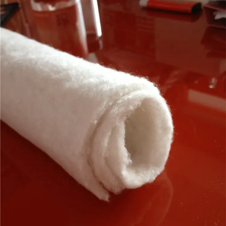 100 cotone trapuntato fodera in tessuto non tessuto tessuto di mescolamento fibra di poliestere quilting cotone materiale in miscela battuta ovatta per l'indumento