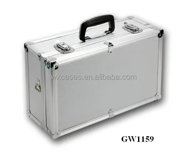 Silver portable aluminum travel suitcase manufacturer From Nanhai,Foshan,Guangdong,China