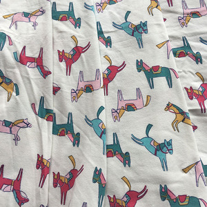 Nouvelle conception de bonne qualité numérique tissu textile fournisseurs au vietnam, cheval imprimer tissu - Product Image 2