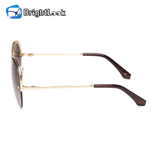 Design personalizzato <span class=keywords><strong>di</strong></span> <span class=keywords><strong>marca</strong></span> stile classico nuovo moda Custom moda Designer <span class=keywords><strong>di</strong></span> tendenza <span class=keywords><strong>occhiali</strong></span> <span class=keywords><strong>da</strong></span> <span class=keywords><strong>sole</strong></span> <span class=keywords><strong>da</strong></span> <span class=keywords><strong>donna</strong></span> uomo 2025 - Product Image 4