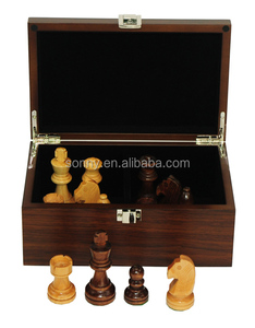 Caja de almacenamiento de piezas de ajedrez de madera pintada brillante de nogal fabricada en Dongguan - Product Image 3