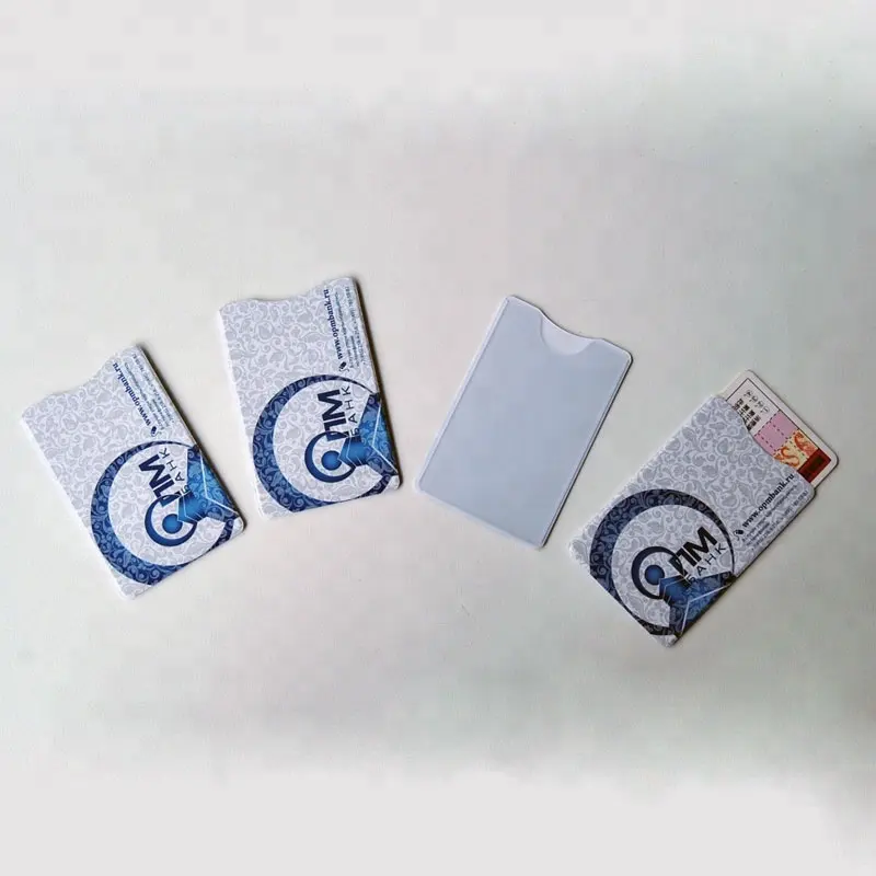 透明プラスチックカードスリーブPVCカードホルダー