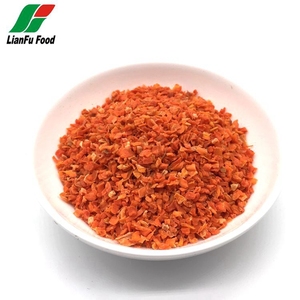 Dadi di carota disidratati di verdure essiccate di alta qualità, fiocchi di carota essiccati