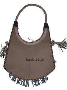 กระเป๋าสะพายหนัง Banjara พร้อมหนังนิ่ม - Product Image 4