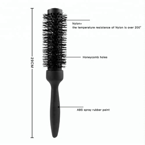 <span class=keywords><strong>Cepillo</strong></span> <span class=keywords><strong>de</strong></span> pelo <span class=keywords><strong>de</strong></span> cerámica con diseño <span class=keywords><strong>de</strong></span> agujero colgante <span class=keywords><strong>de</strong></span> etiqueta privada - Product Image 4