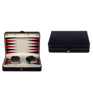 Commercio all'ingrosso di alta qualità in pelle personalizzata <span class=keywords><strong>Backgammon</strong></span> <span class=keywords><strong>gioco</strong></span> da tavolo Set per <span class=keywords><strong>gioco</strong></span> all'aperto e al coperto con un amico o la famiglia - Product Image 2