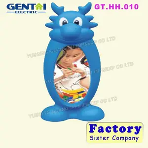 Chirstams gift children fun plastic animal distorting mirror