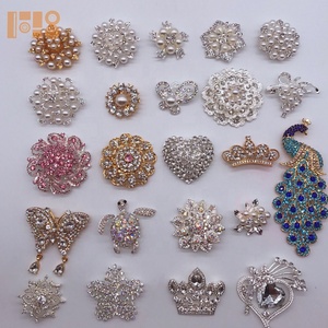 Broches de tortuga de cristal AB nuevos al por mayor con joyería de diamantes de imitación chapada en alfiler para bolsa de regalo de fiesta de boda para niños - Product Image 6