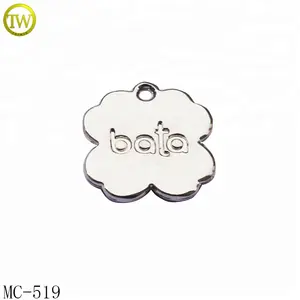 Custom flower shape engraved jewelry tags silver logo necklace accessory alloy metal charms wholesale