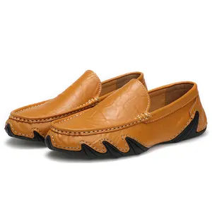 Nieuwe type stijlvolle ontwerp mannen casual schoenen dagelijks draagt mocassins loafer schoenen zachte en comfortabele schoenen voor mannen