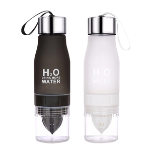 H2O Frutta Infusore Bottiglia di Acqua/Lemon Squeezer Bicchiere Bottiglia/Citrus Juicer Bottiglie di Acqua di Plastica di acqua Potabile Diretta All'aperto TOUR