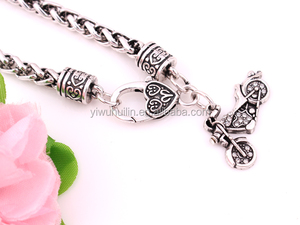 Mode Vintage Crystal Motorfiets Hanger Armband Gepersonaliseerd Heren Armband - Product Image 5