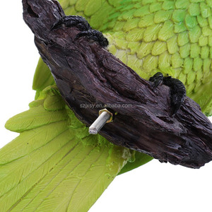 Statue de <span class=keywords><strong>perroquet</strong></span> vert vibrant sur branche, art mural en résine pour décoration de style <span class=keywords><strong>tropical</strong></span> - Product Image 6