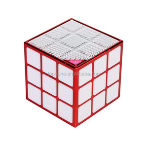 2016 Colores de luz LED Cube <span class=keywords><strong>altavoz</strong></span> sin hilos del bluetooth para el <span class=keywords><strong>iphone</strong></span> - Product Image 2