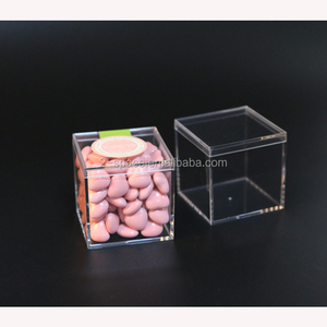 Boîte-cadeau en plastique pour faveurs de mariage en <span class=keywords><strong>plexi</strong></span> transparent de 2 pouces <span class=keywords><strong>Cube</strong></span> de bonbons en acrylique transparent pour faveurs de mariage - Product Image 5
