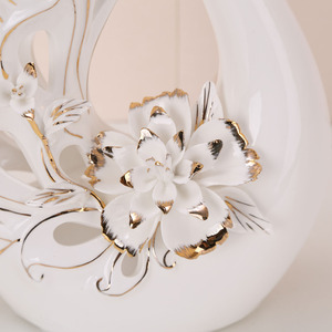 هدية الزفاف حرف خزفية سوان التماثيل للديكور الطاولة - Product Image 3