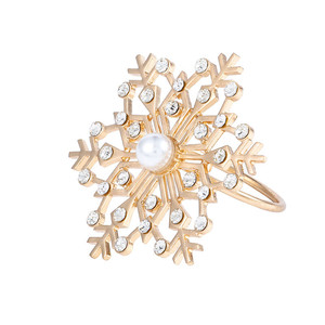 Flocon de neige strass rond de serviette pour le mariage avec Perle - Product Image 2