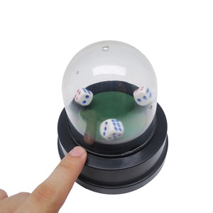 Gobelet à secouer électrique automatique pour <span class=keywords><strong>dés</strong></span> avec boîte colorée, <span class=keywords><strong>dés</strong></span> à tirer pour restaurant ou hôtel, jouets tendance - Product Image 2
