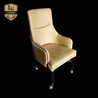 Chaise de jeu en cuir VIP de Las Vegas avec roue de table de poker Matériau en bois pour casino et jeux