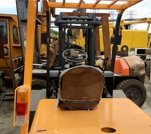 Chariot élévateur Komatsu FD50 d'occasion de haute qualité à vendre - Product Image 2