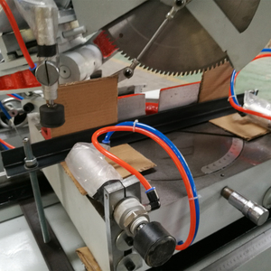 <span class=keywords><strong>Machine</strong></span> à scie à onglet à tête unique pour la fabrication de fenêtres et de portes en <span class=keywords><strong>aluminium</strong></span> - Product Image 6