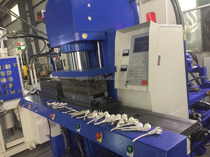 Machine verticale hydraulique de moulage par injection de <span class=keywords><strong>PVC</strong></span> de Tableau de double glissière avec le PLC et la pompe 85T - Product Image 2