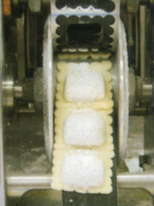 เครื่องทำซาโมซ่า เอมปานาดา เกี๊ยวซ่า อัตโนมัติ ทำจากสแตนเลส อุปกรณ์ทำอาหาร - Product Image 3