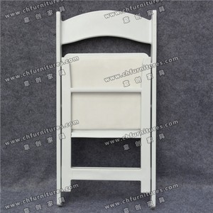 Silla plegable de plástico blanco para uso en bodas, fiestas y eventos en hoteles al aire libre, inspirada en el estilo de Wimbledon, de color blanco, con diseño de 2 a 2 - Product Image 5