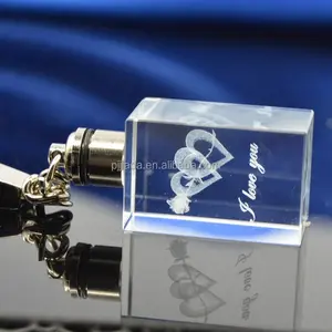 Heißer Verkauf 3D Laser Gravur Kristall Glas Schlüsselring Klar Led Kristall Keychain