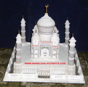 Magnifique modèle artisanal du Taj Mahal en marbre - Product Image 1