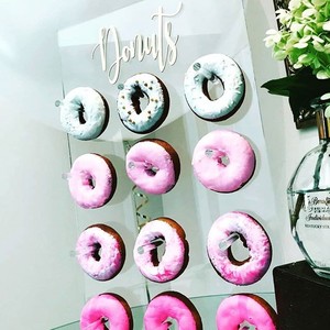 ใส Perspex ชั้นวางจอแสดงผลอะคริลิโดนัทผนังยืนสำหรับงานแต่งงาน - Product Image 4